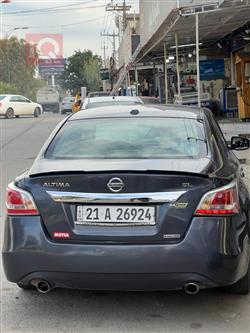 نيسان ألتيما